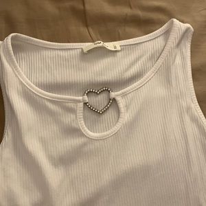 White Heart Tank
